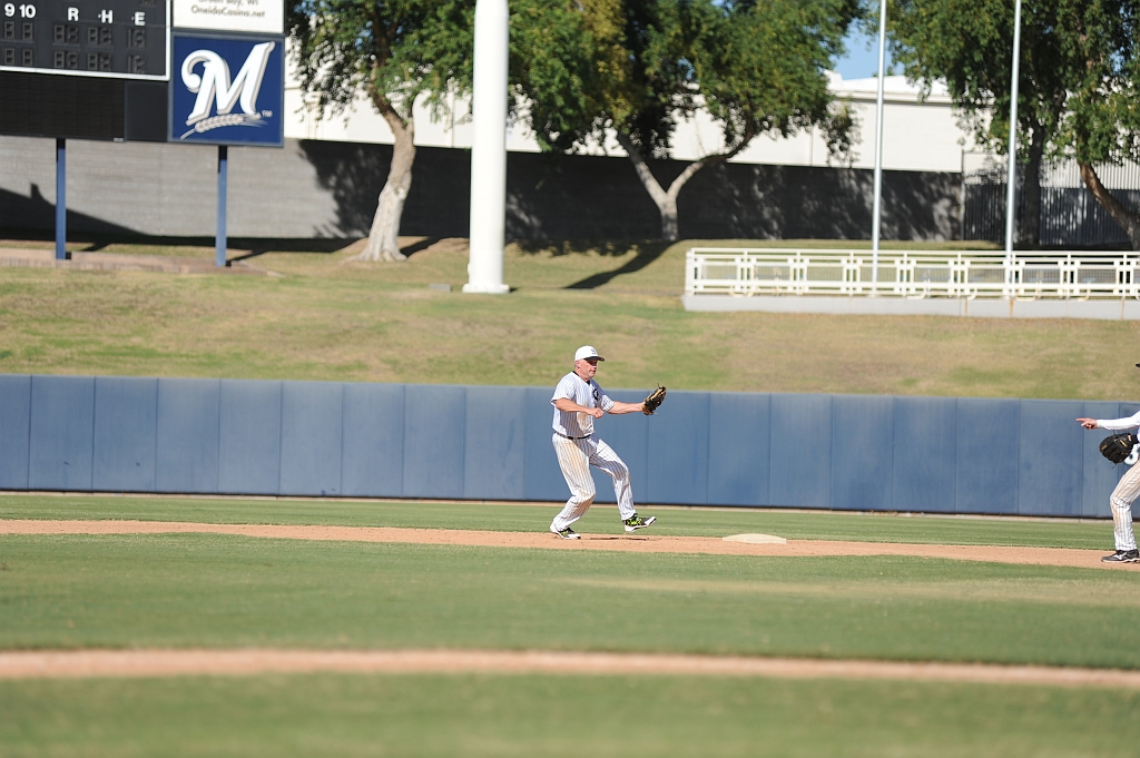 Seals_World_Series_2016 (219).JPG - (c)2010 DeVetter